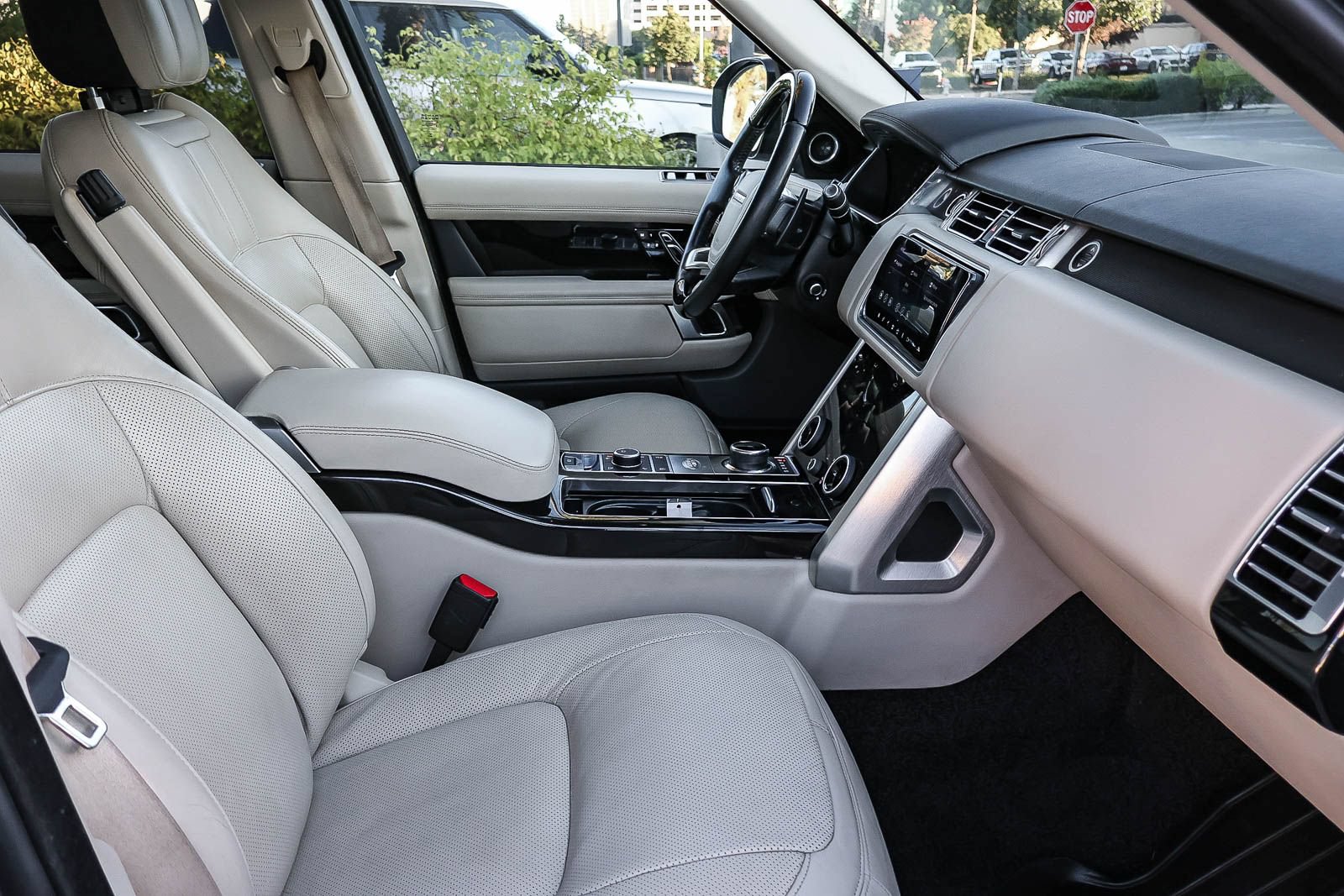 Used 2020 Land Rover Range Rover HSE AWD/4WD image 18