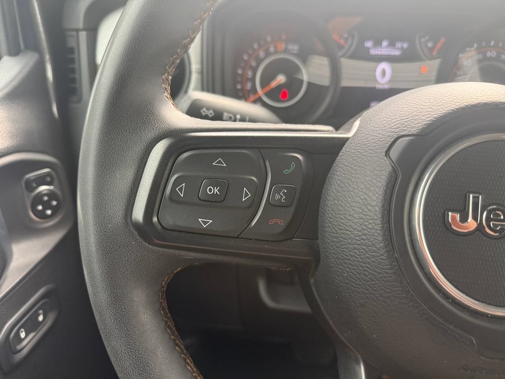 Used 2024 Jeep Gladiator Sport AWD/4WD image 21