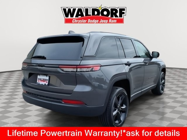 New 2025 Jeep Grand Cherokee 4WD image 3