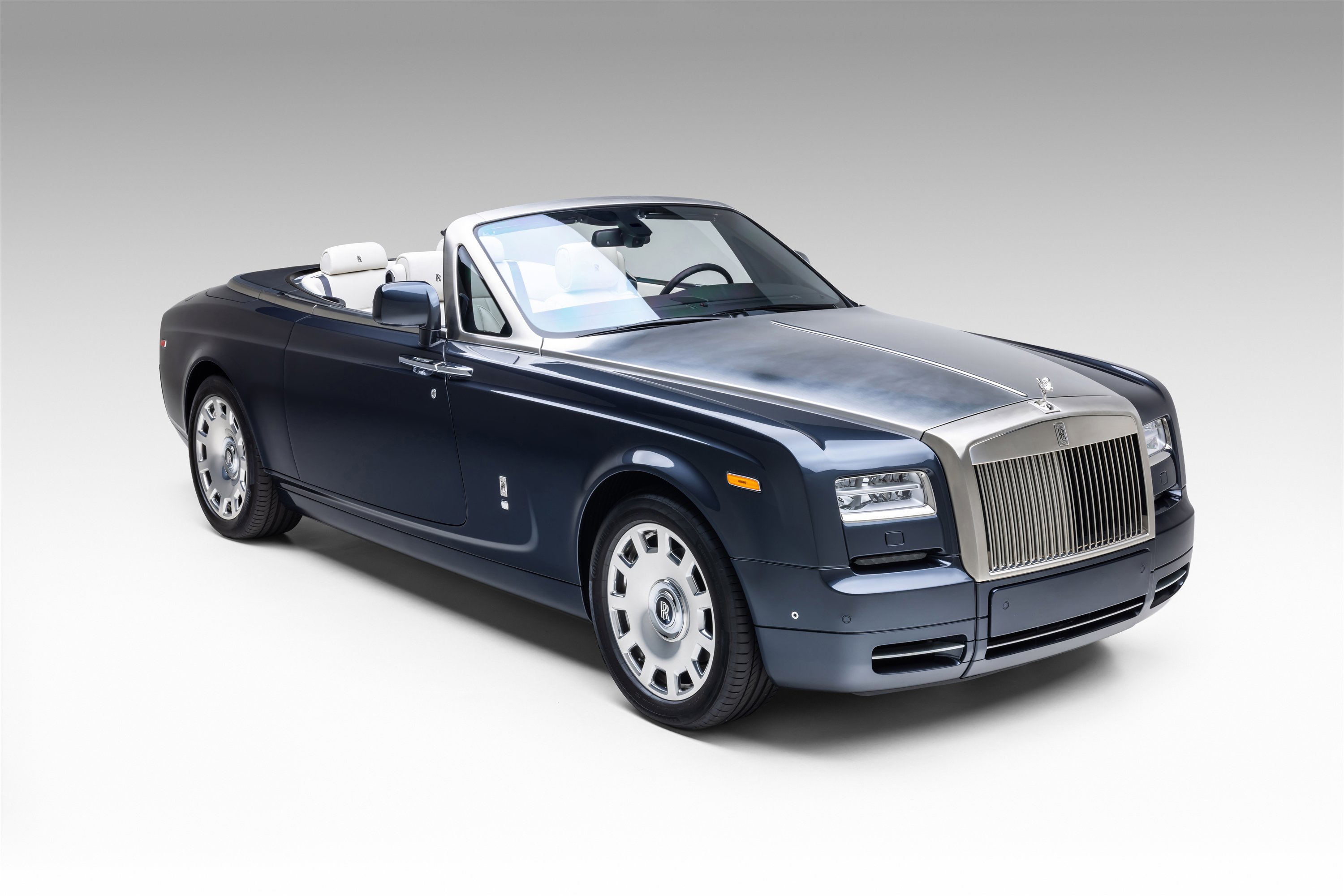 Used 2013 Rolls-Royce Phantom Drophead Coupe image 5