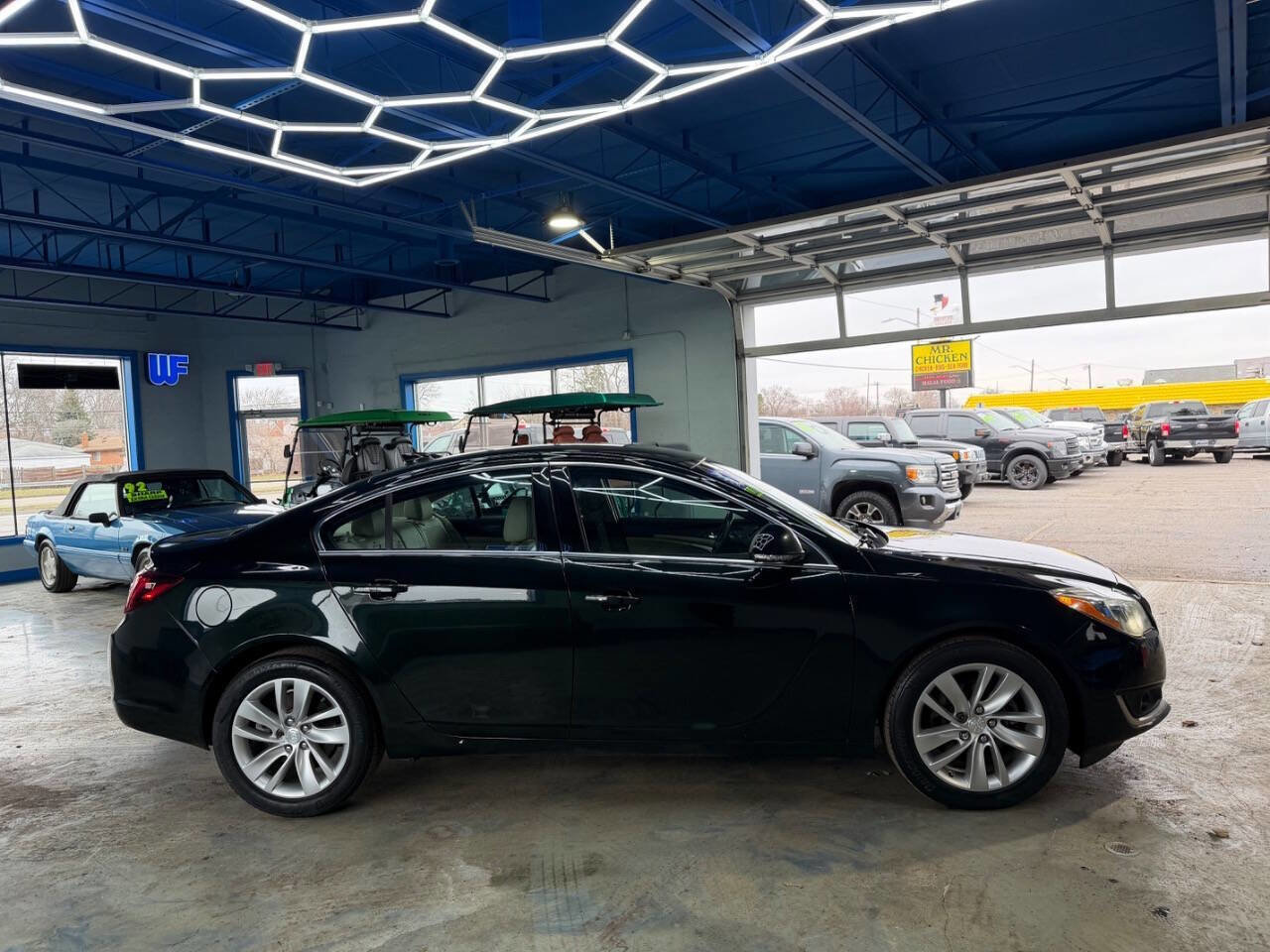 Used 2016 Buick Regal Premium image 8