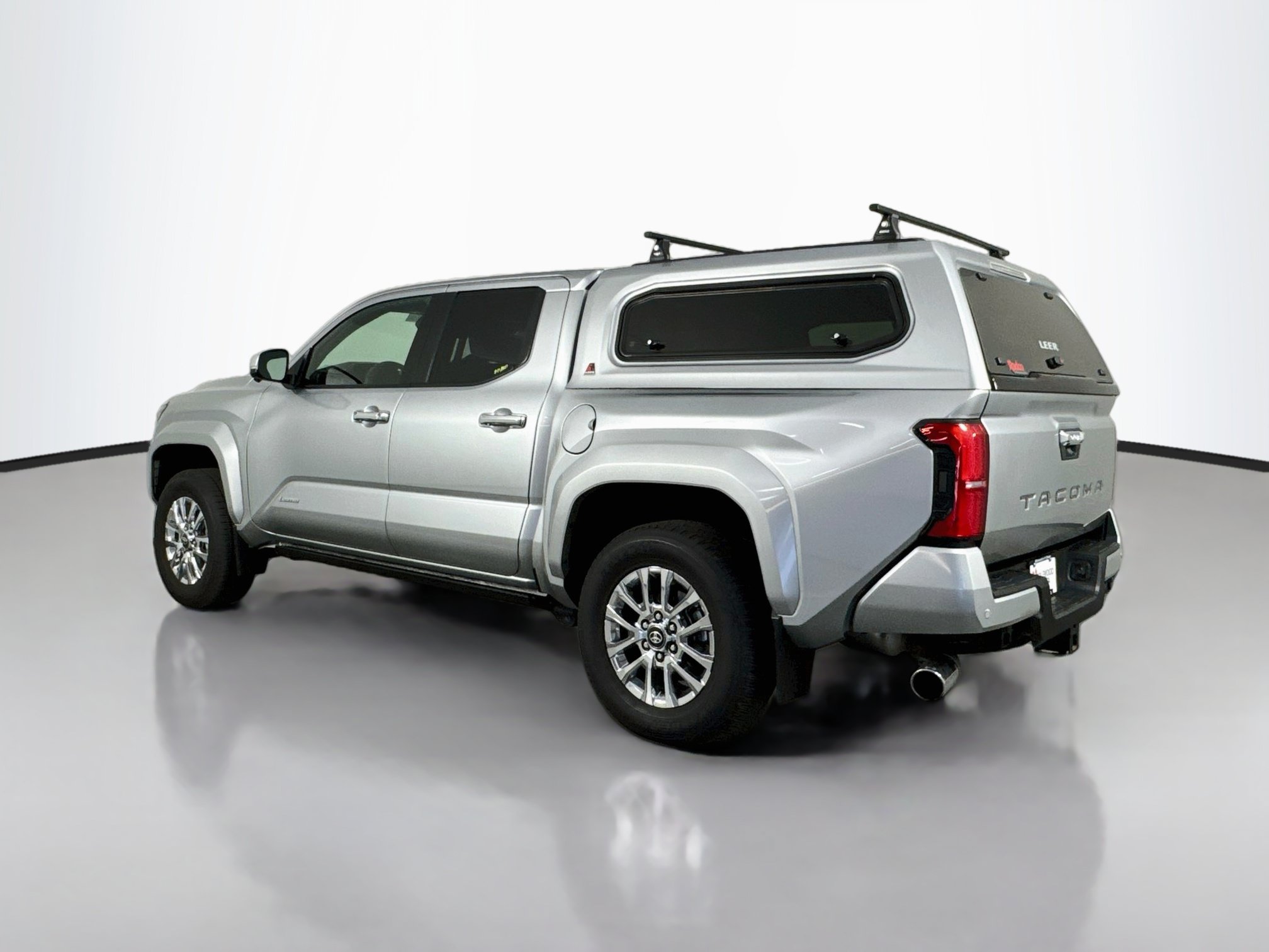 Certified 2024 Toyota Tacoma Limited w/ Limited Package (LT) AWD/4WD image 5