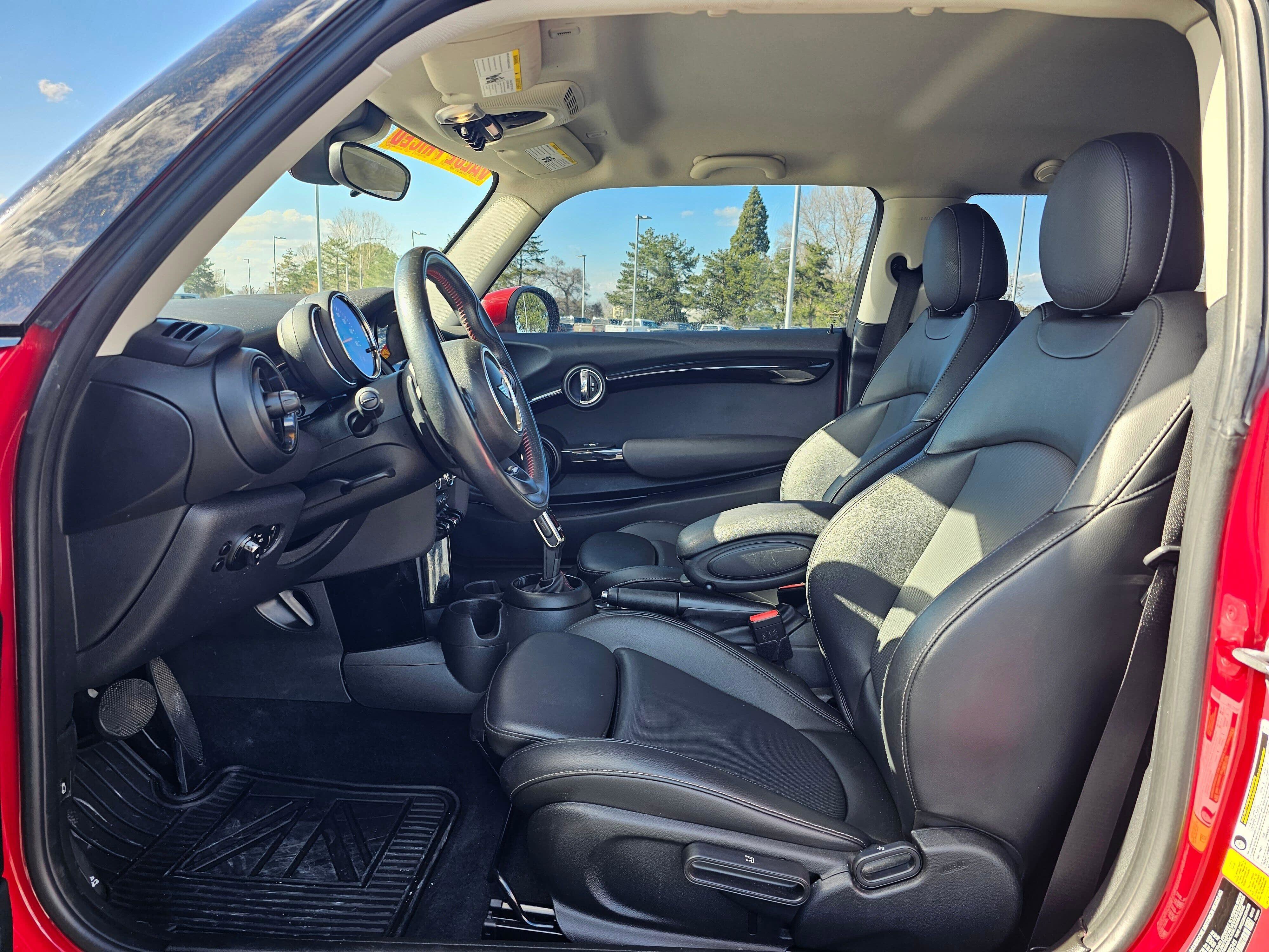 Used 2020 MINI Cooper S image 16