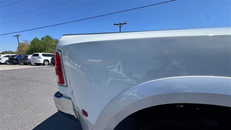 Used 2017 RAM 3500 Laramie image 28
