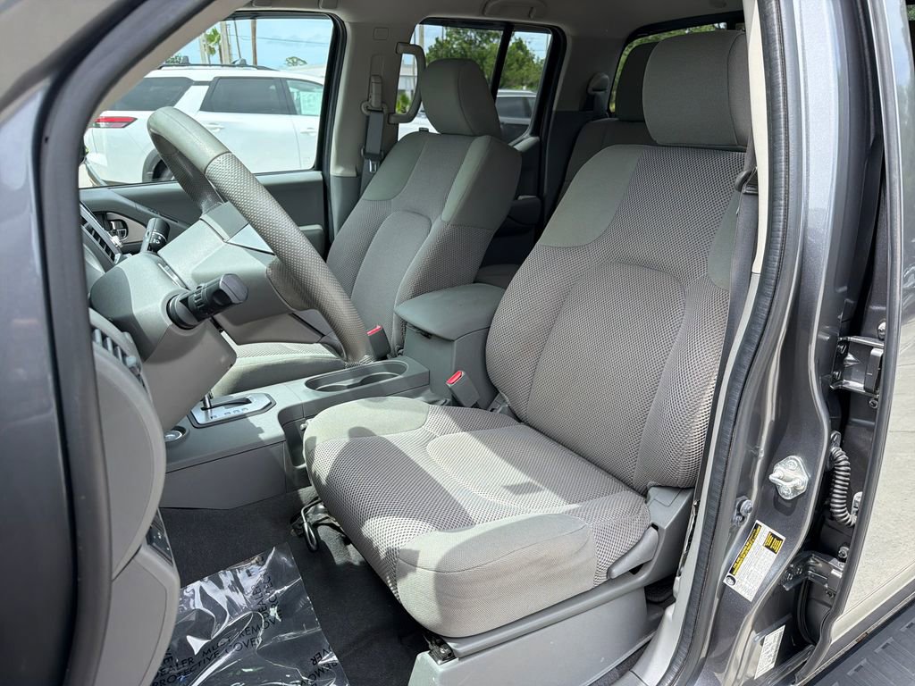 Used 2021 Nissan Frontier SV RWD image 31