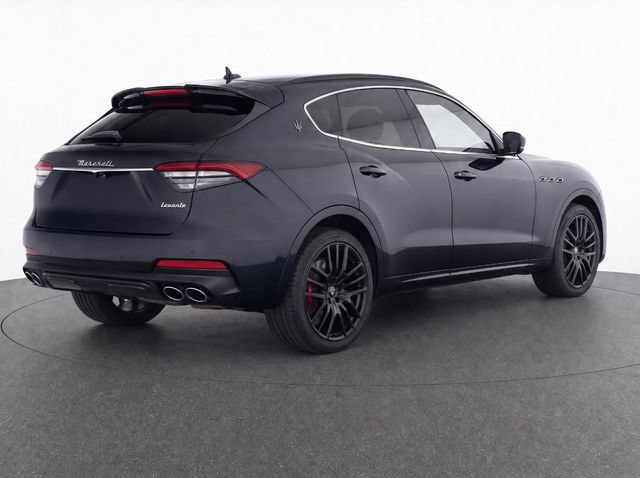 Used 2024 Maserati Levante Modena Ultima AWD/4WD image 7