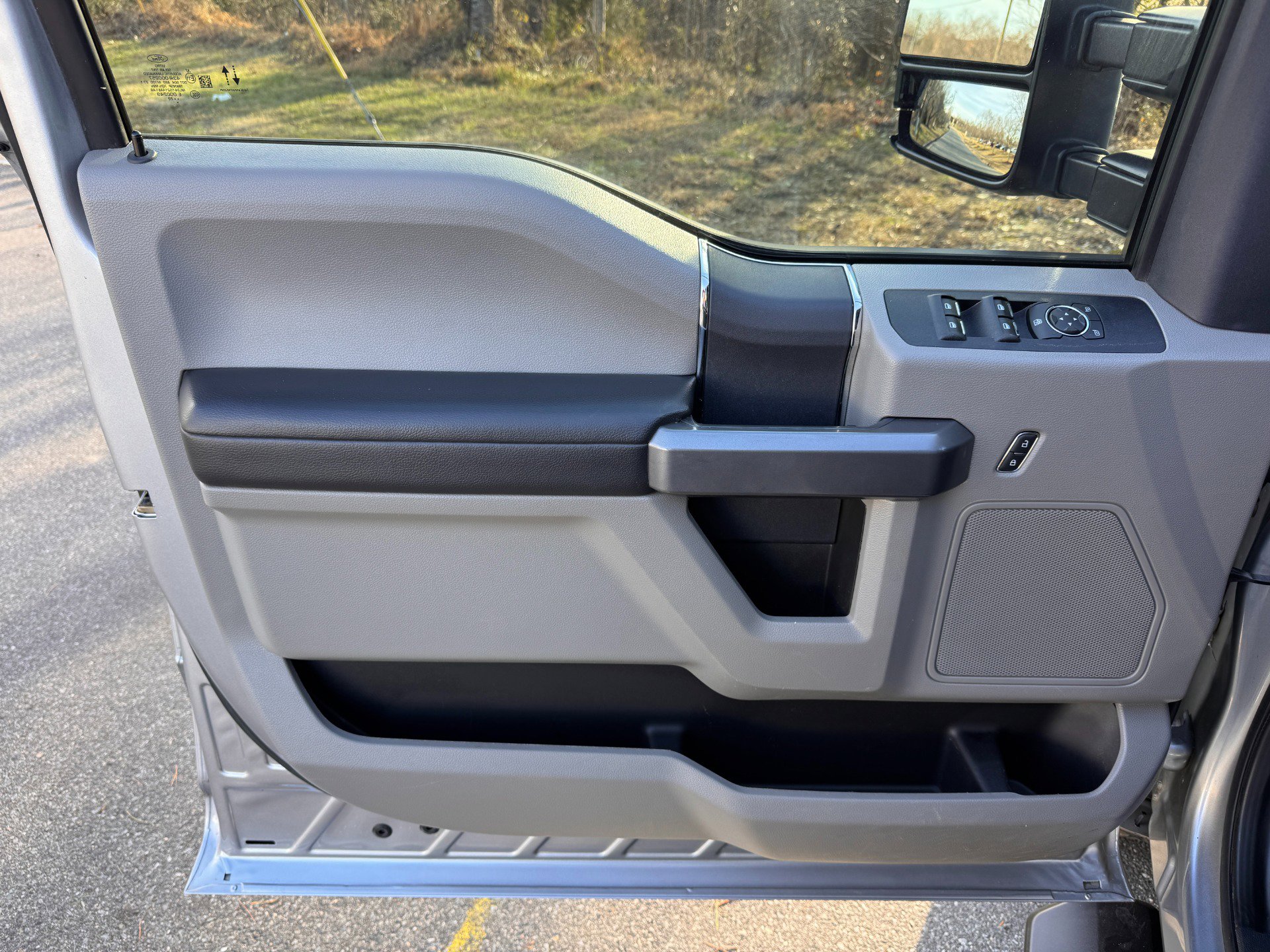 Used 2022 Ford F350 XLT w/ XLT Value Package image 23