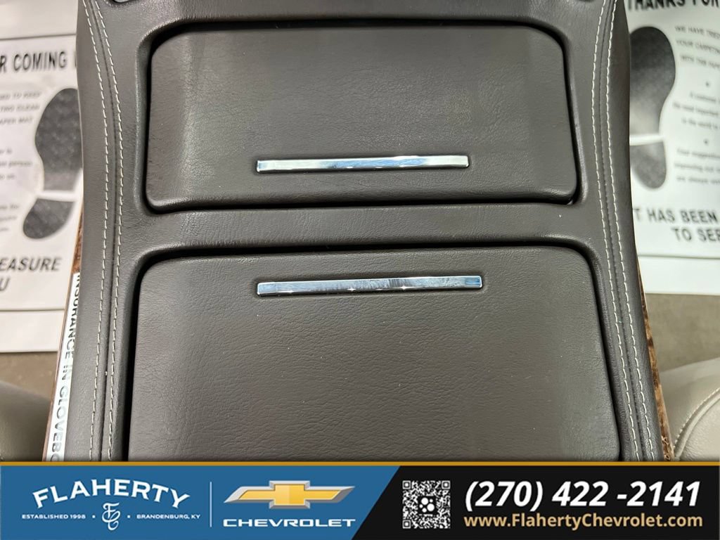 Used 2020 Chevrolet Tahoe Premier AWD/4WD image 35