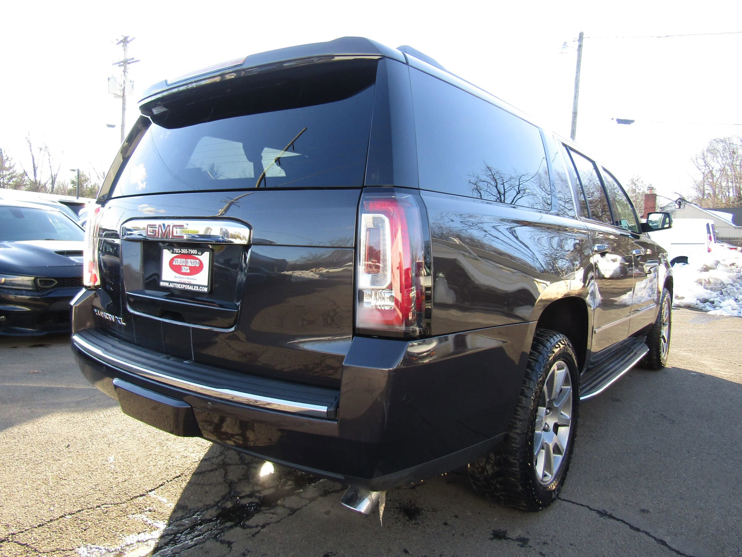 Used 2015 GMC Yukon XL Denali w/ Open Road Package image 7