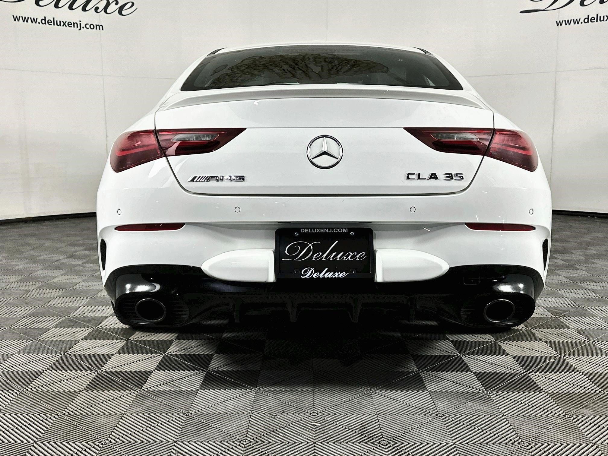 Used 2024 Mercedes-Benz CLA 35 AMG 4MATIC image 5