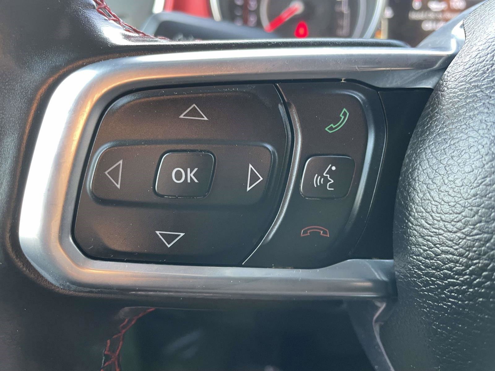 Used 2022 Jeep Gladiator Rubicon w/ LED Lighting Group AWD/4WD image 27