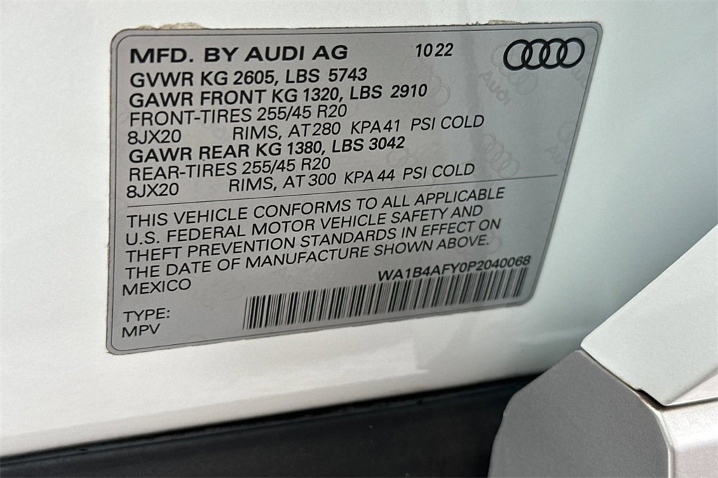 Used 2023 Audi SQ5 Premium Plus w/ Premium Plus Package image 40