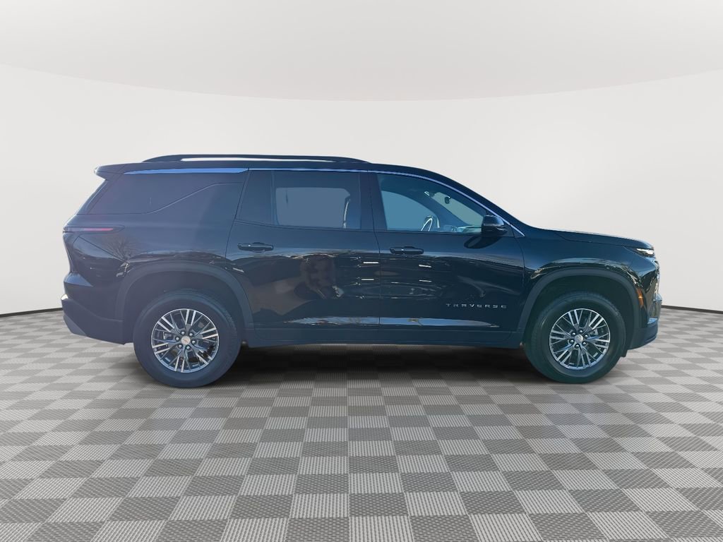 Used 2026 Chevrolet Traverse LT AWD/4WD image 8