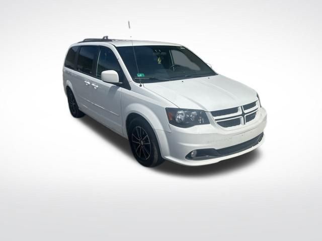 Used 2016 Dodge Grand Caravan R/T image 3