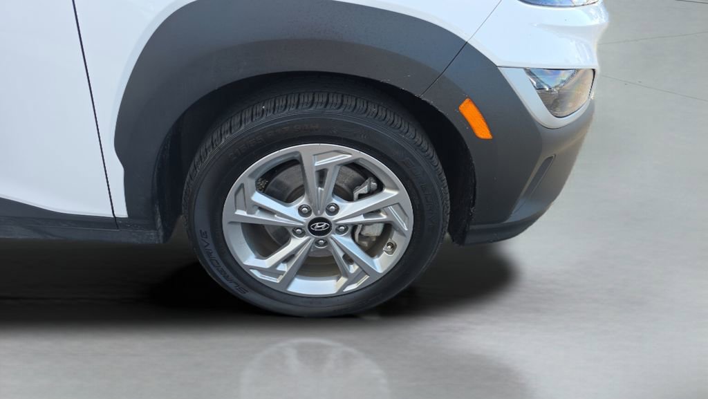 Used 2023 Hyundai Kona SEL AWD/4WD image 26
