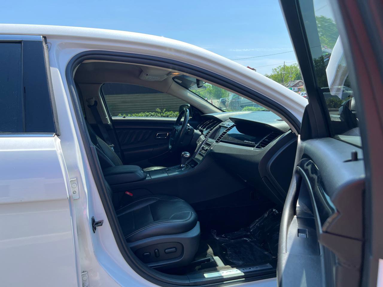Used 2012 Ford Taurus Limited FWD image 44