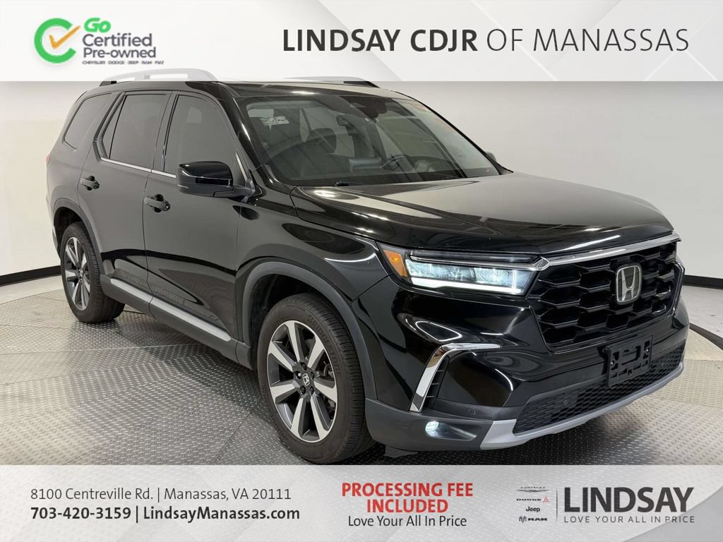 Used 2023 Honda Pilot Touring image 1