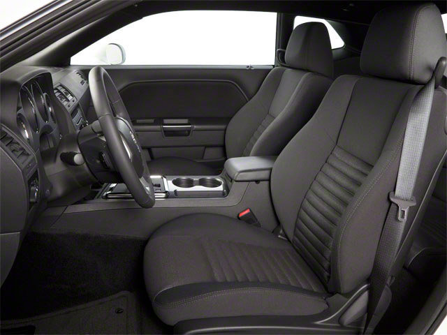 Used 2013 Dodge Challenger SXT RWD image 11