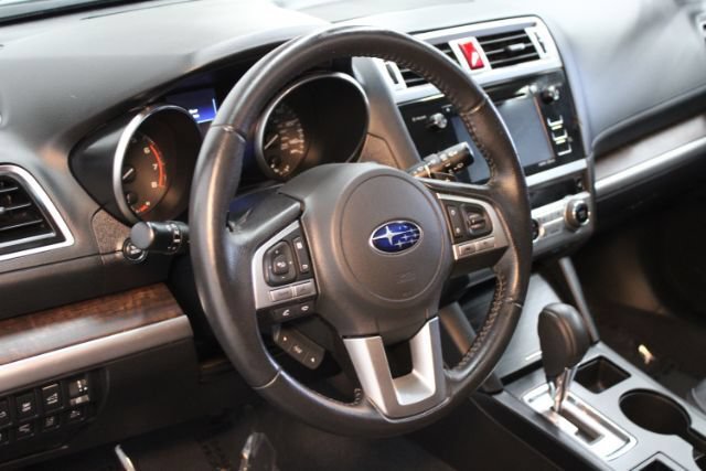 Used 2017 Subaru Outback 2.5i Limited AWD/4WD image 19