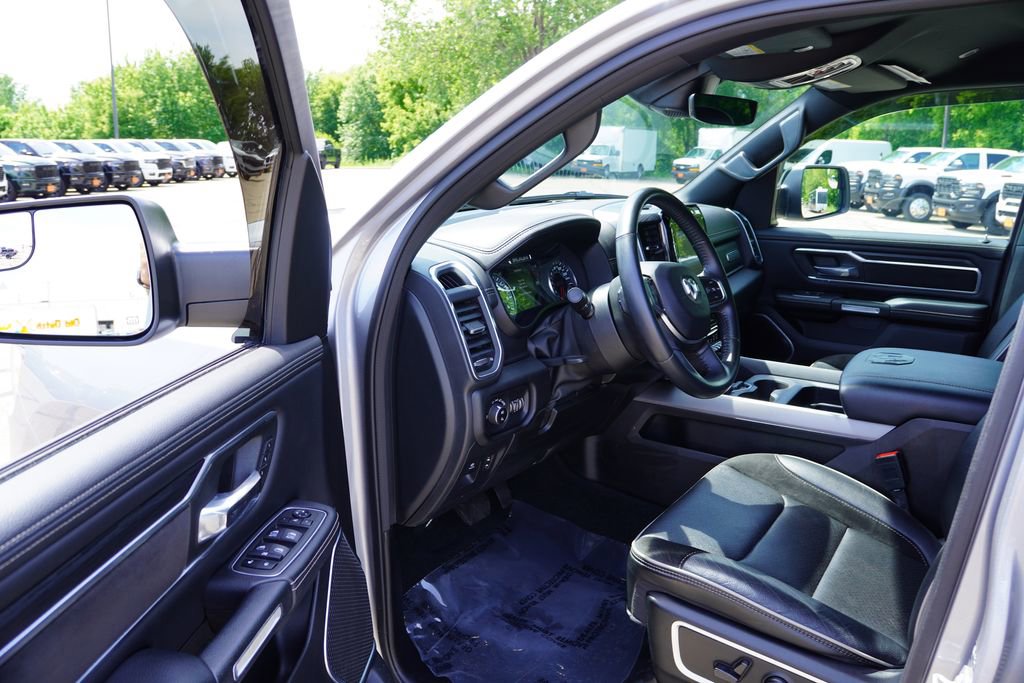 Used 2023 RAM 1500 Laramie AWD/4WD image 16