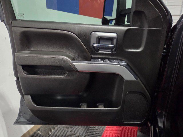 Used 2019 Chevrolet Silverado 1500 LT w/ All Star Edition image 31