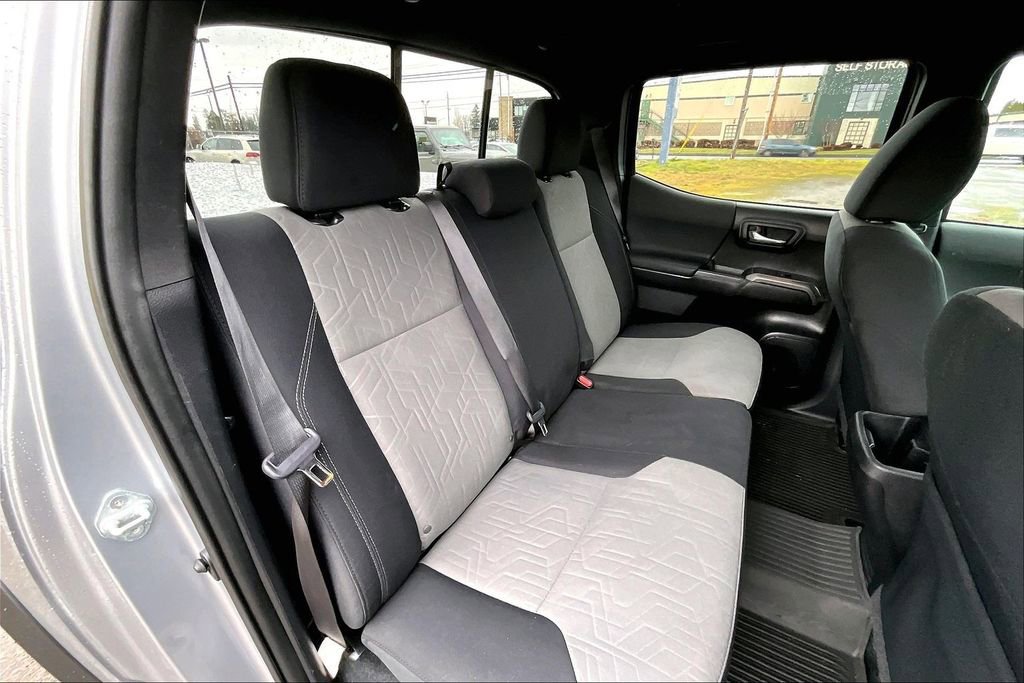 Used 2021 Toyota Tacoma TRD Off-Road w/ Technology Package image 21