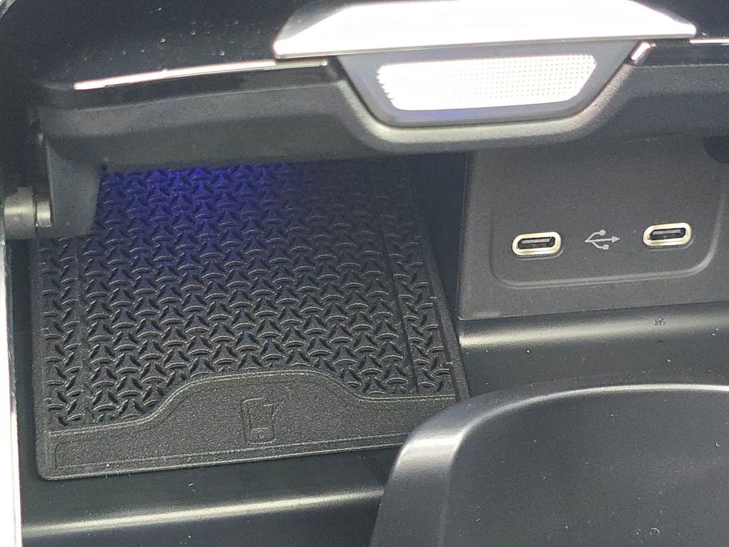 New 2026 Mercedes-Benz C 43 AMG 4MATIC Sedan image 32