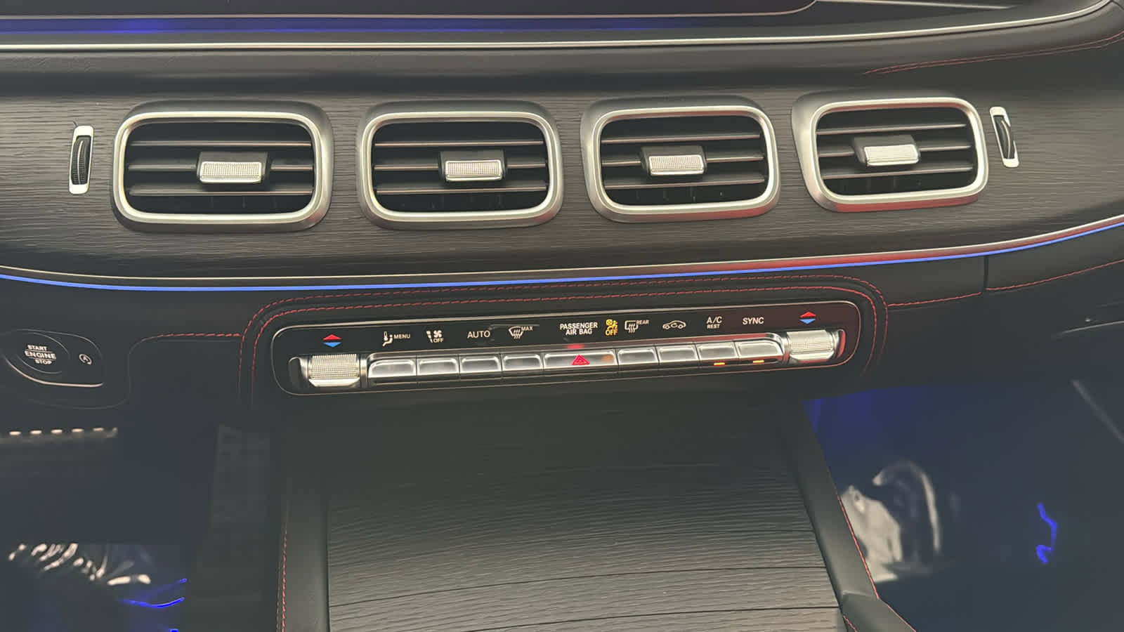 New 2026 Mercedes-Benz GLE 53 AMG 4MATIC Coupe image 24