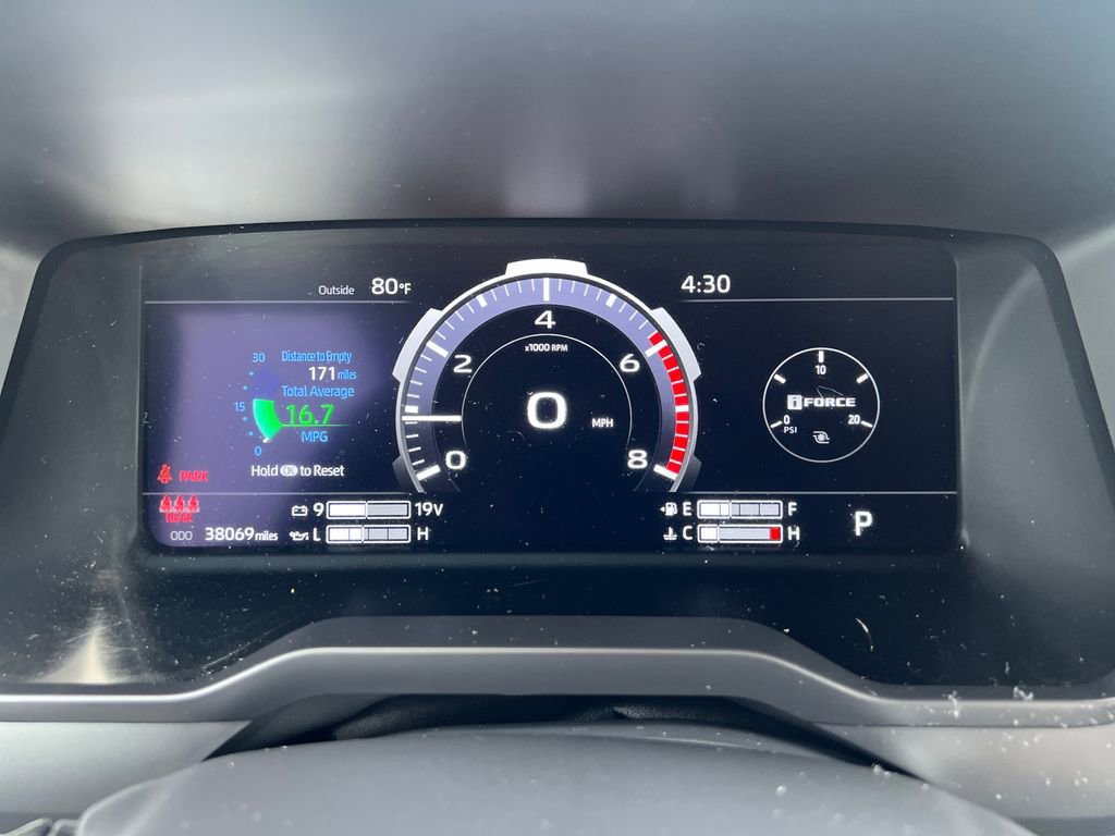 Used 2024 Toyota Tundra Limited AWD/4WD image 13