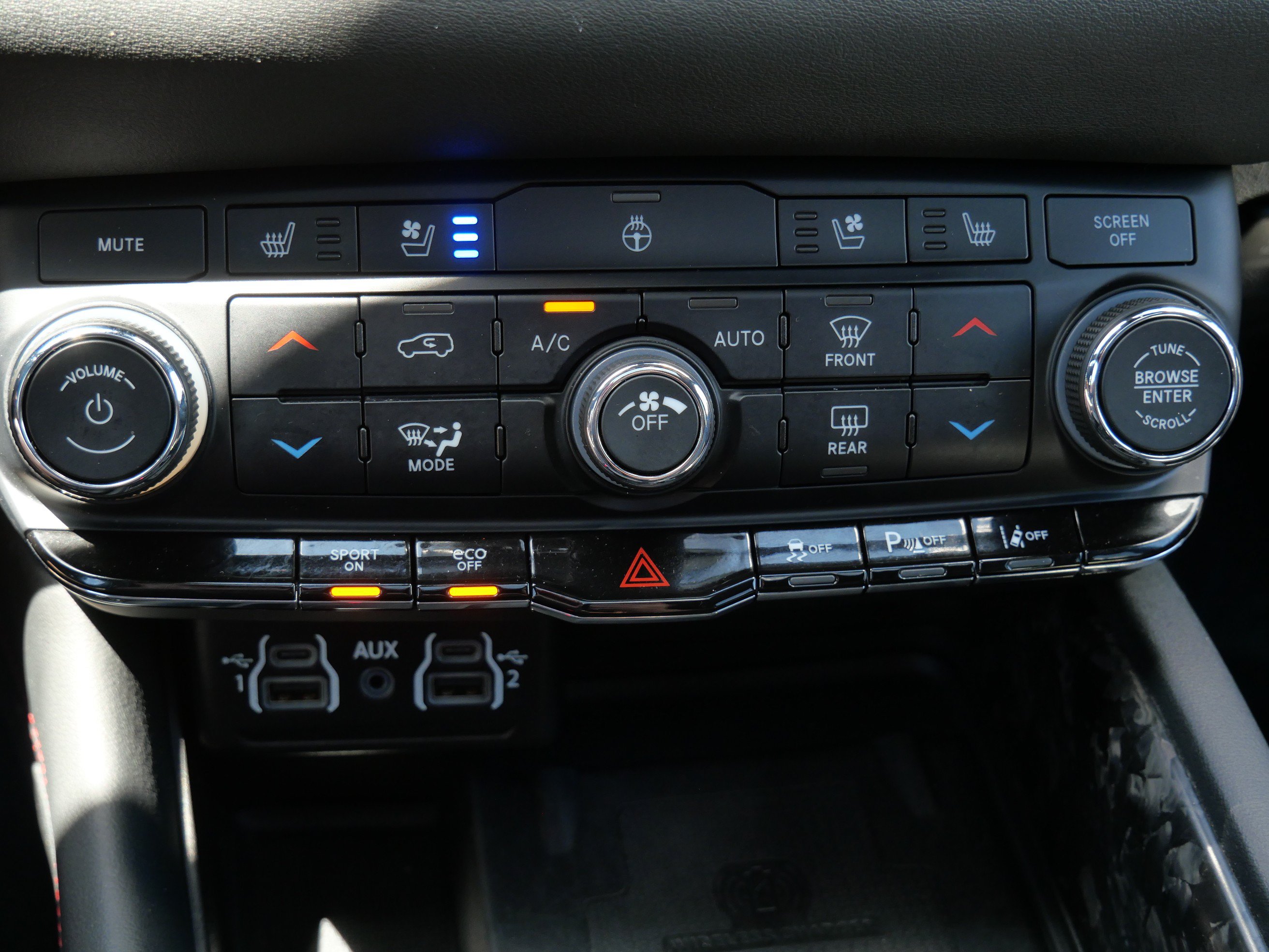 Used 2024 Dodge Durango R/T AWD/4WD image 25