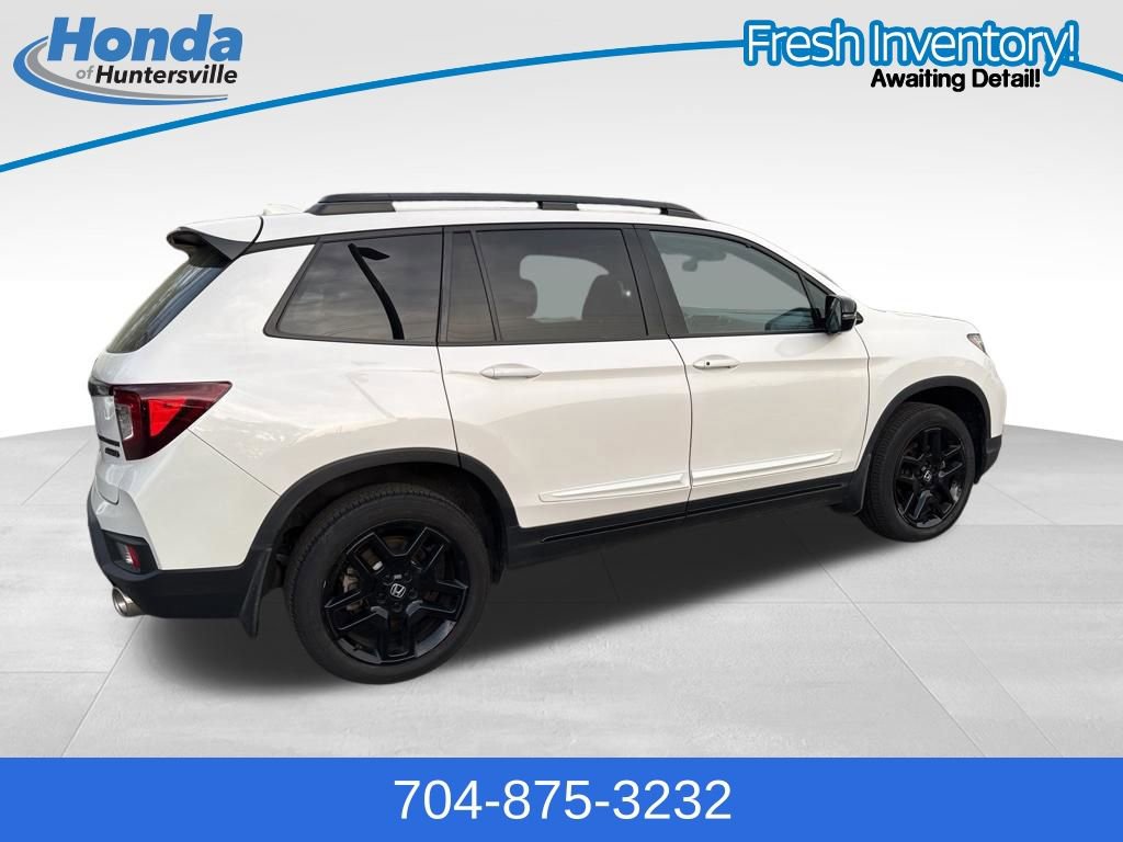 Used 2024 Honda Passport Black Edition image 9