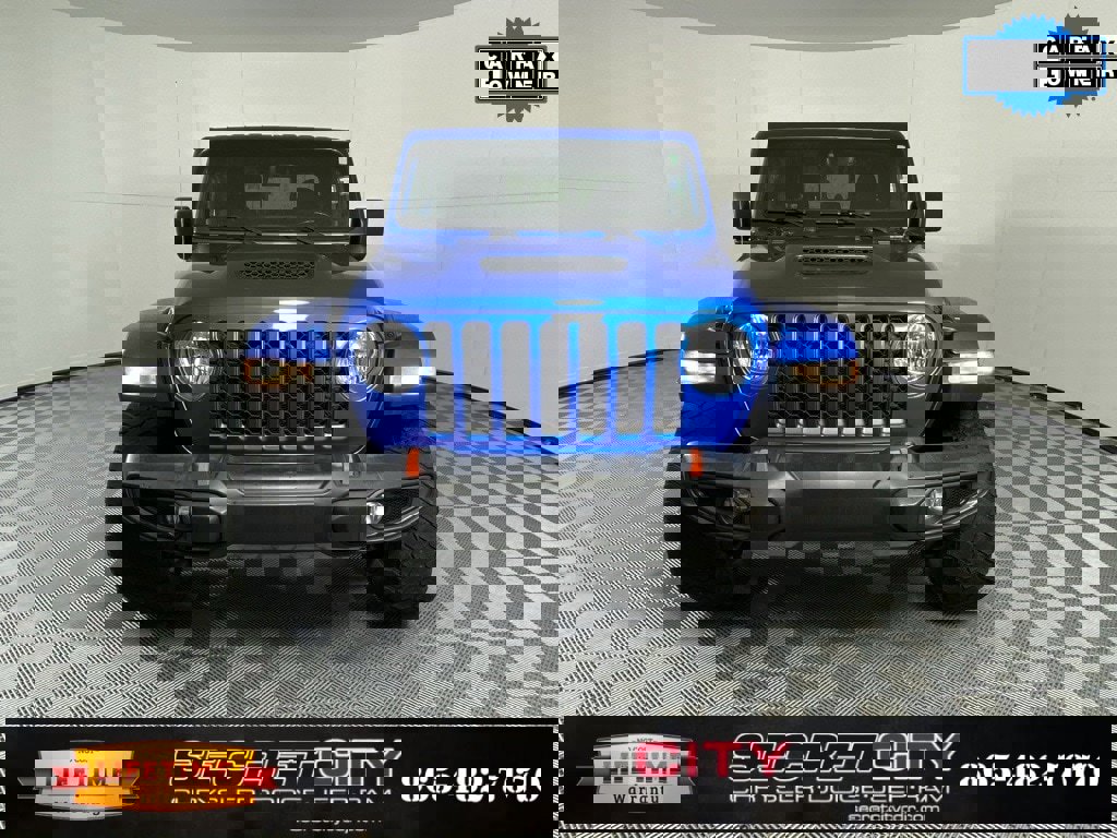 Used 2023 Jeep Gladiator Mojave w/ Trailer Tow Package image 2