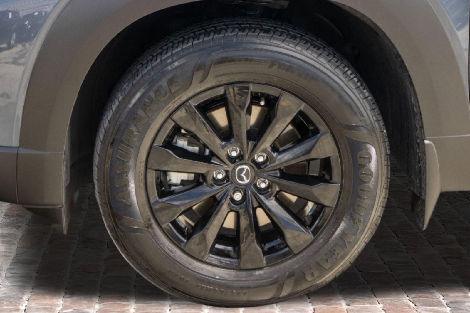 Used 2025 MAZDA CX-50 AWD 2.5 S w/ Cargo Package image 36