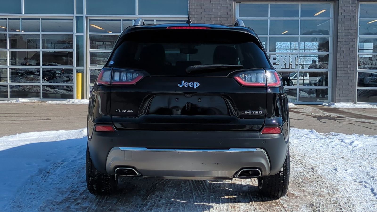 Used 2020 Jeep Cherokee Limited image 4