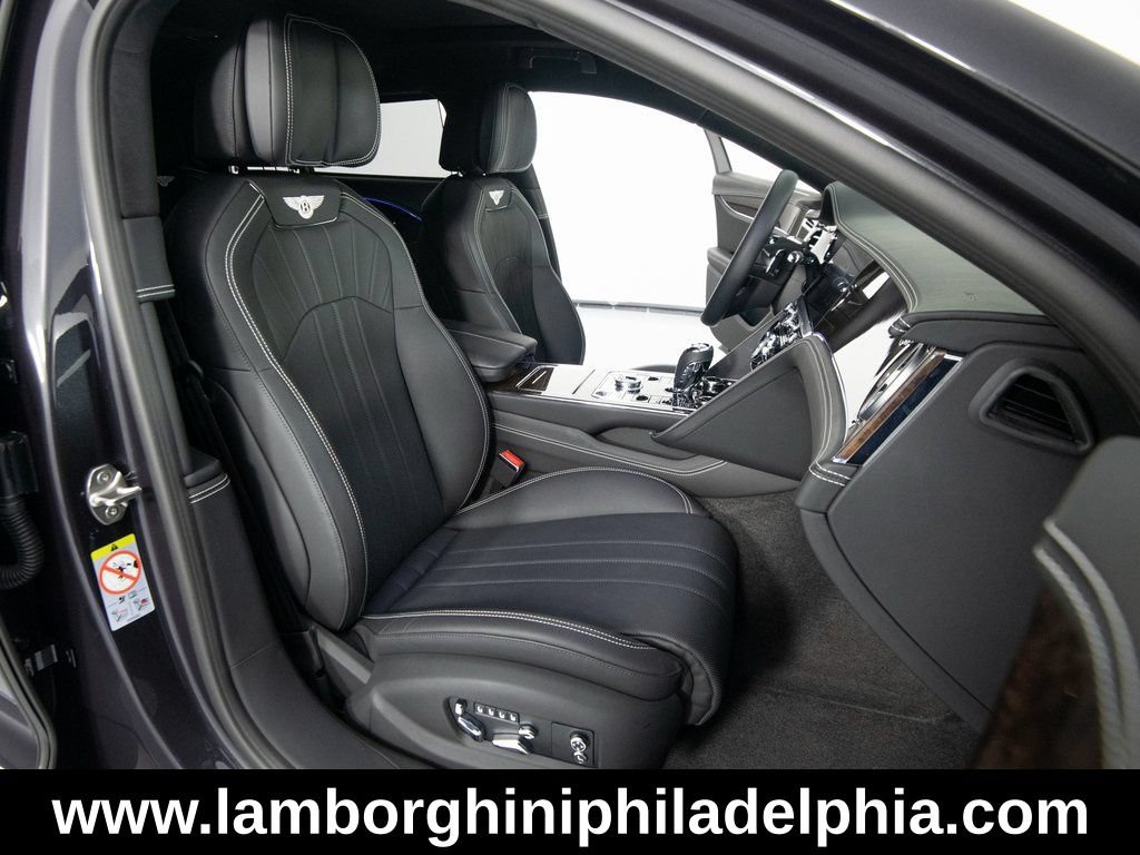 Used 2024 Bentley Flying Spur V8 AWD/4WD image 35