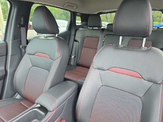 New 2026 Nissan Kicks SR w/ Cold Weather Package FWD image 21