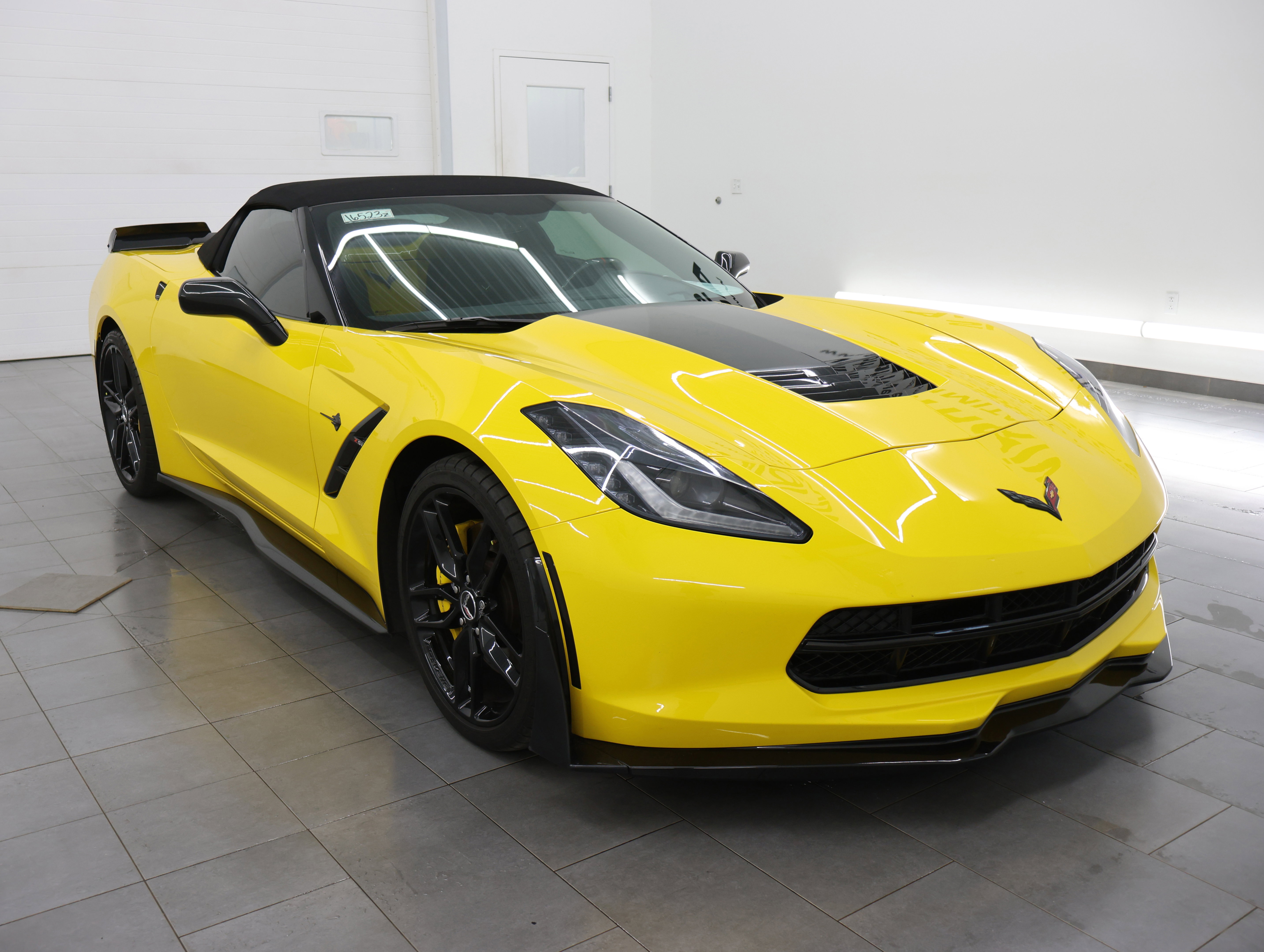 Used 2014 Chevrolet Corvette Stingray Convertible w/ 3LT Preferred Equipment Group RWD image 2