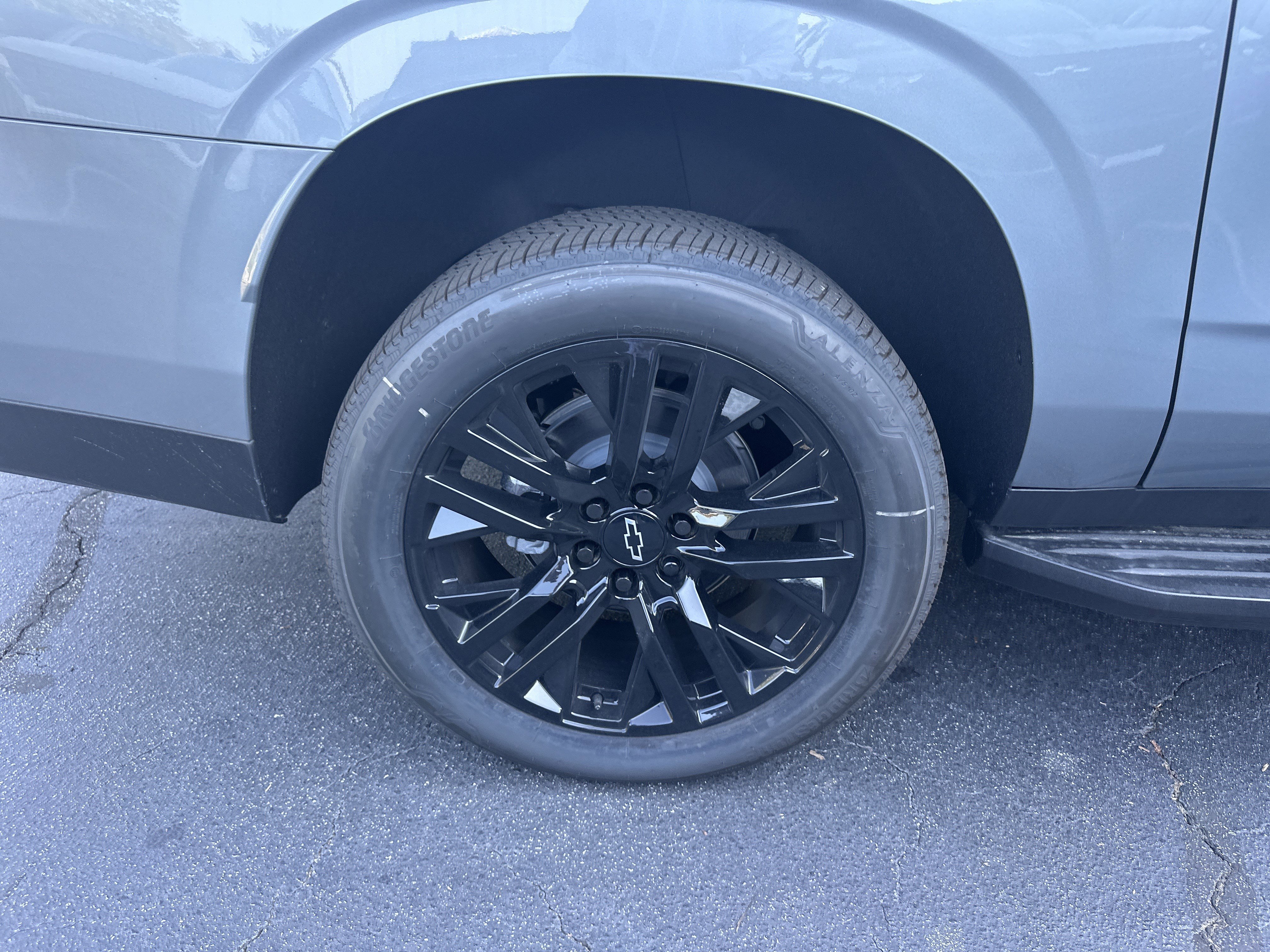 New 2025 Chevrolet Suburban Premier image 17