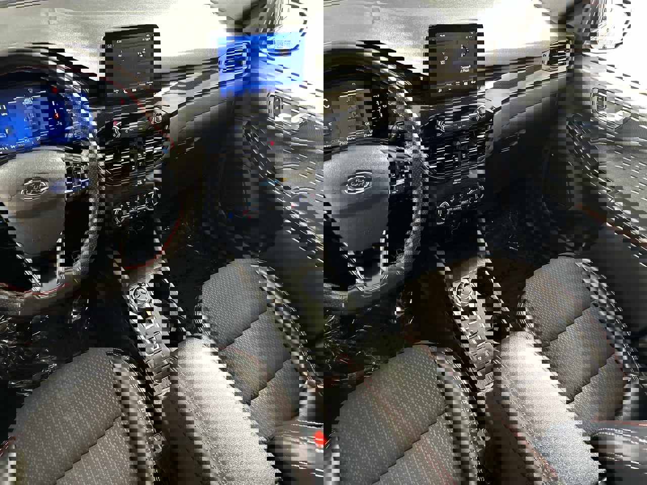 Used 2024 Ford Escape ST-Line image 22