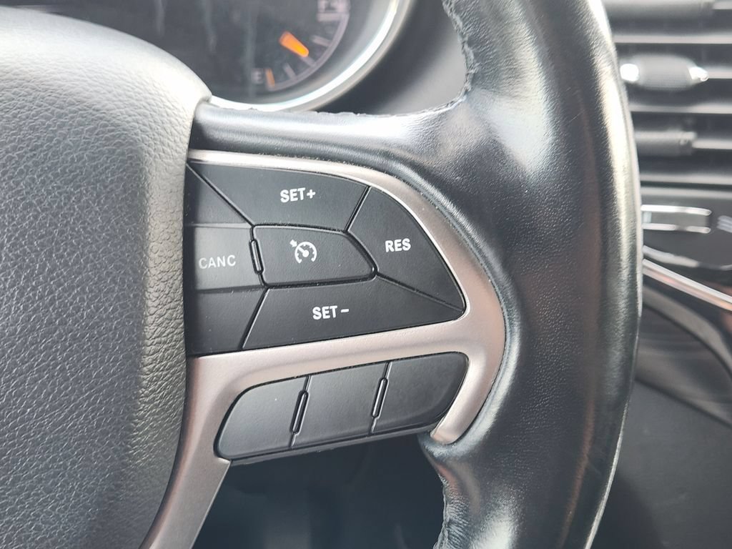 Used 2021 Jeep Grand Cherokee Laredo X AWD/4WD image 28