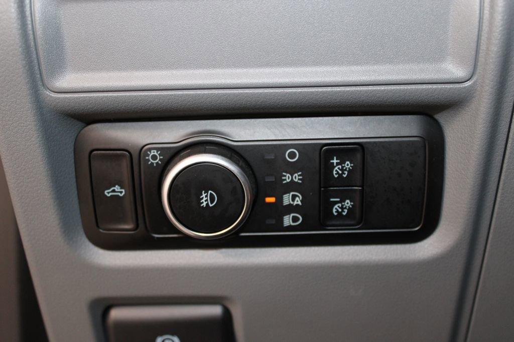 Used 2023 Ford F150 XLT AWD/4WD image 40