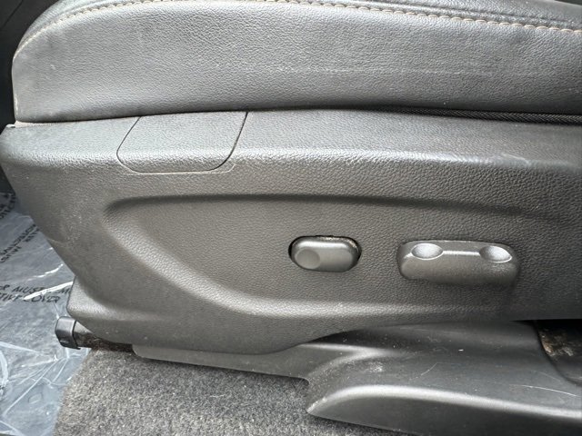 Used 2019 Chevrolet Trax LT w/ LT Convenience Package image 12