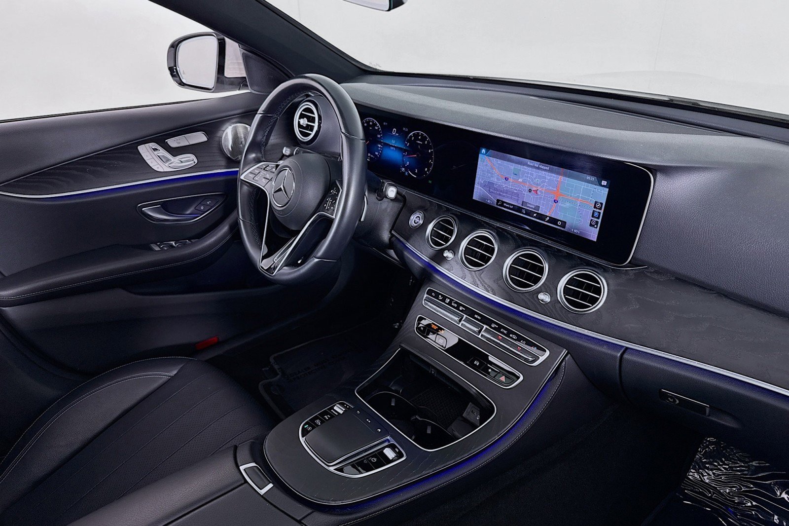 Used 2022 Mercedes-Benz E 350 4MATIC Sedan image 16