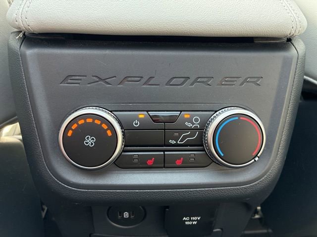 Used 2025 Ford Explorer Platinum w/ Ultimate Package image 25