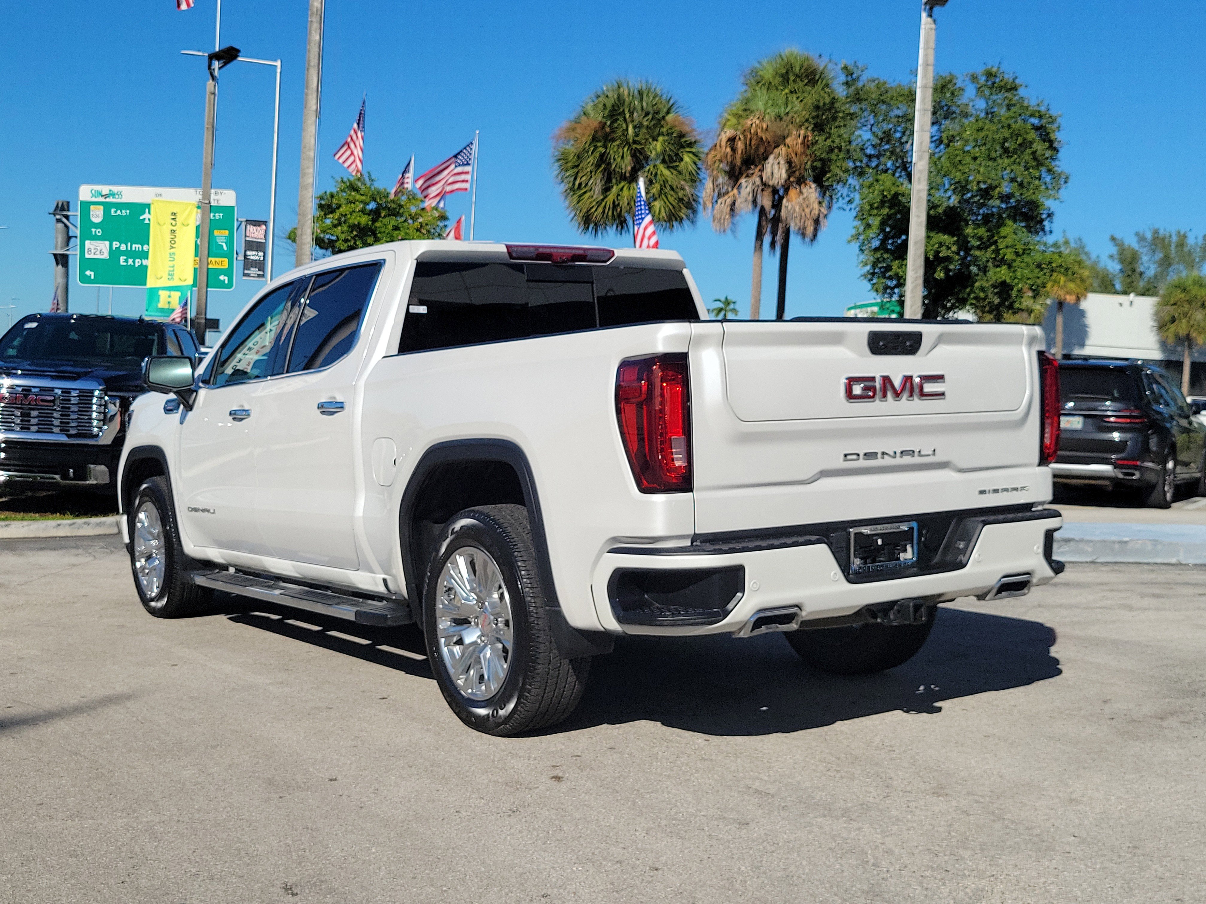 Used 2024 GMC Sierra 1500 Denali w/ Technology Package image 7