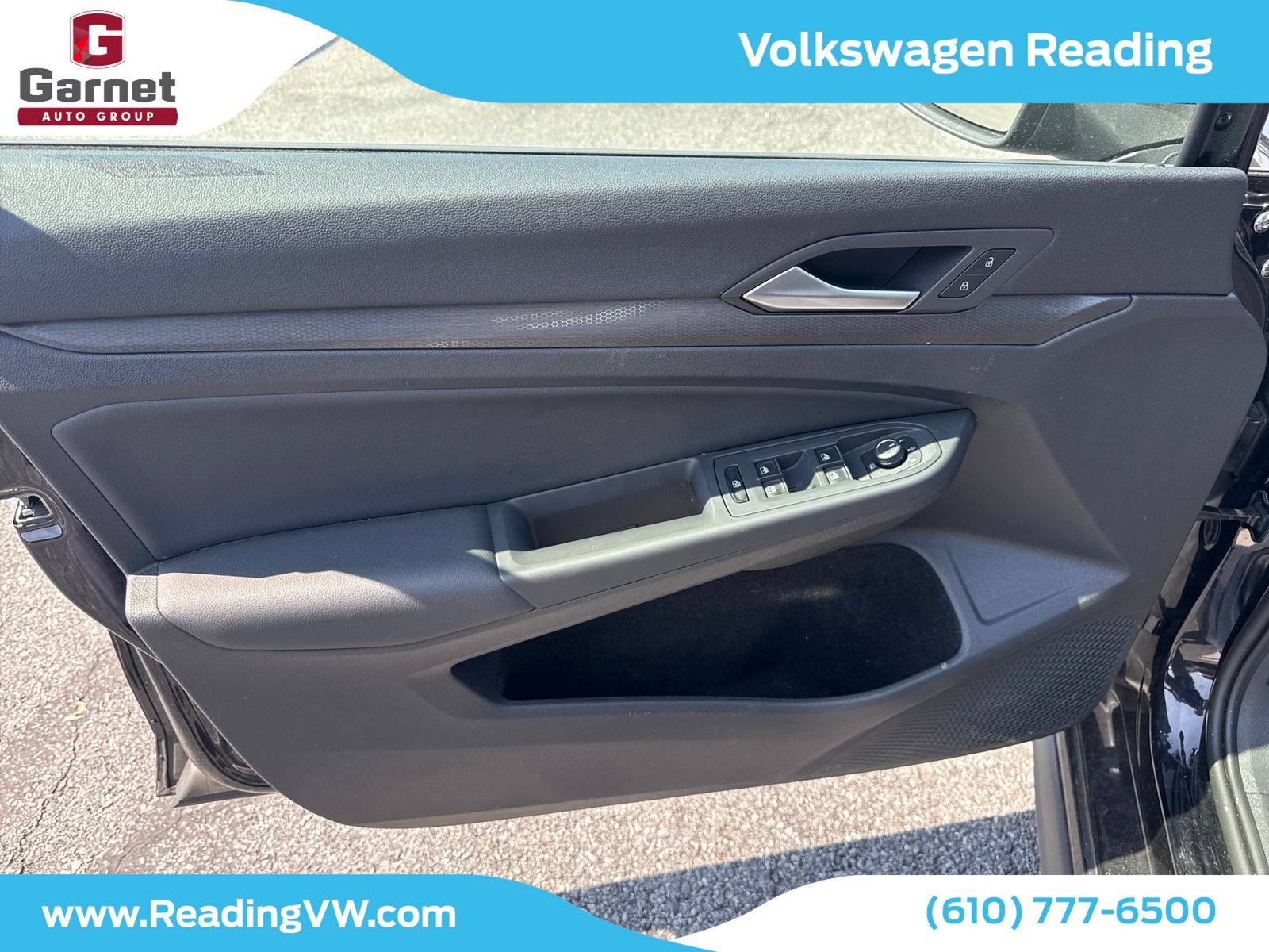 Used 2023 Volkswagen GTI Autobahn FWD image 11