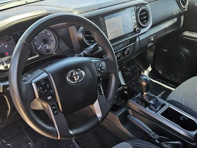 Used 2020 Toyota Tacoma TRD Sport AWD/4WD image 34