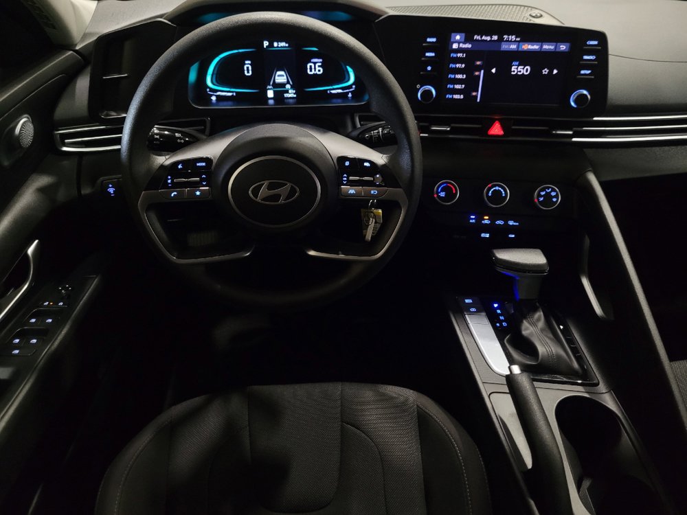Used 2024 Hyundai Elantra SE FWD image 22
