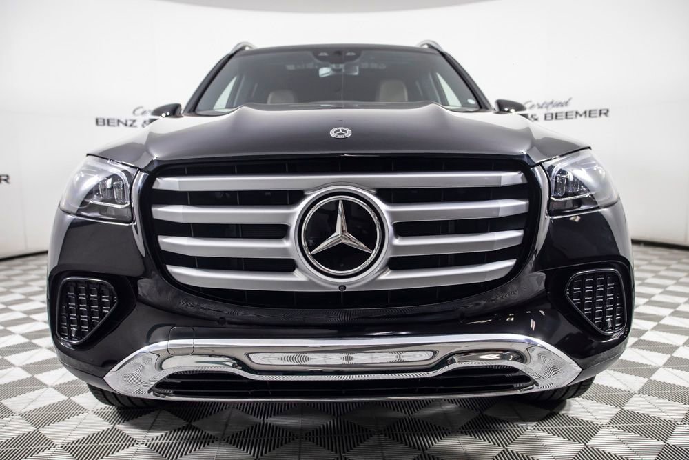 Used 2025 Mercedes-Benz GLS 450 4MATIC image 13