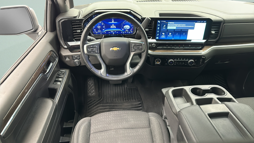 Used 2024 Chevrolet Silverado 1500 LT AWD/4WD image 12